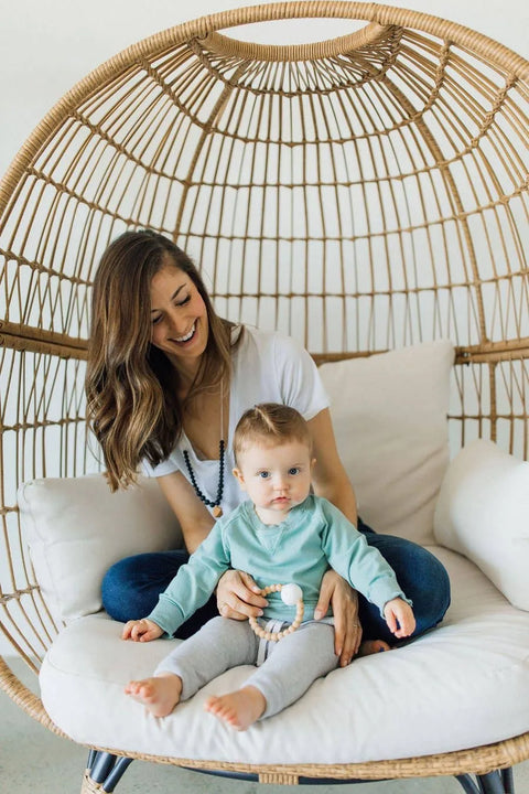 Teether Toy Rattle: Nude