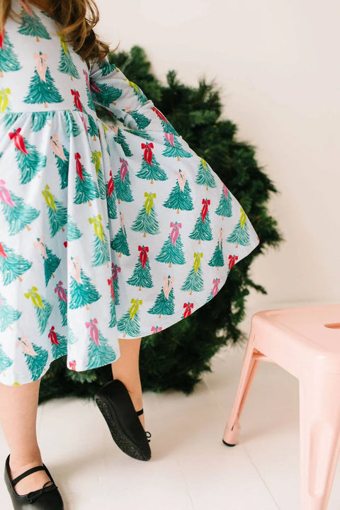 Gwendolyn Dress in Trim The Tree