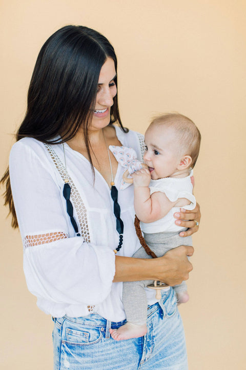Crinkle Bunny Ears Teether: Color Rainbow