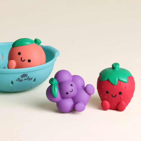 Itzy Splash Pals™ Bath & Water Toy - Fruits