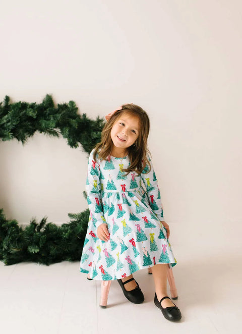 Gwendolyn Dress in Trim The Tree