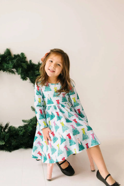 Gwendolyn Dress in Trim The Tree