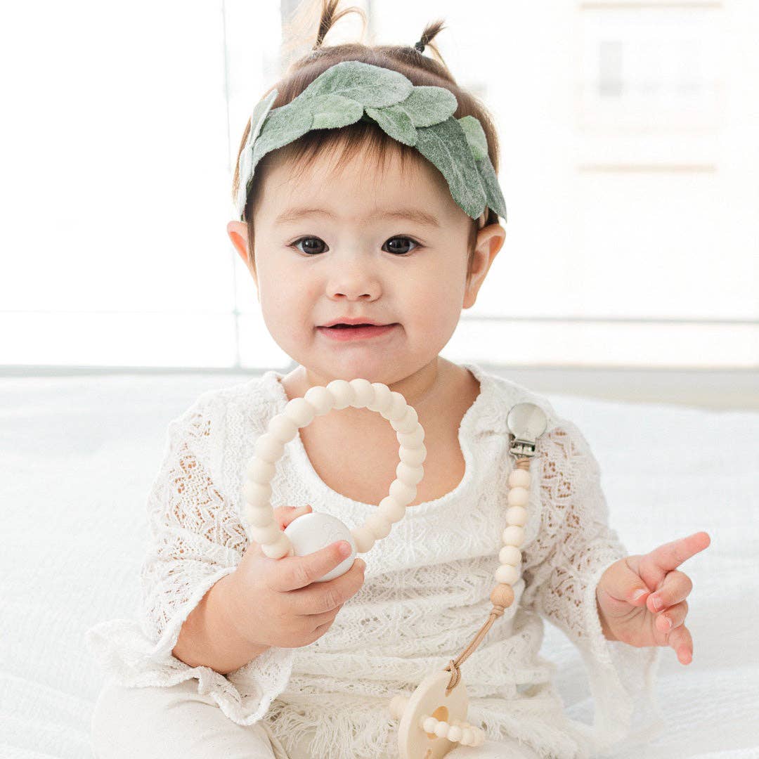 Cutie Teether Rattle: Dandy Clear - Ryan & Rose