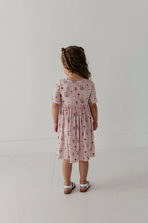 Short Sleeve Henley Dress in Makeup