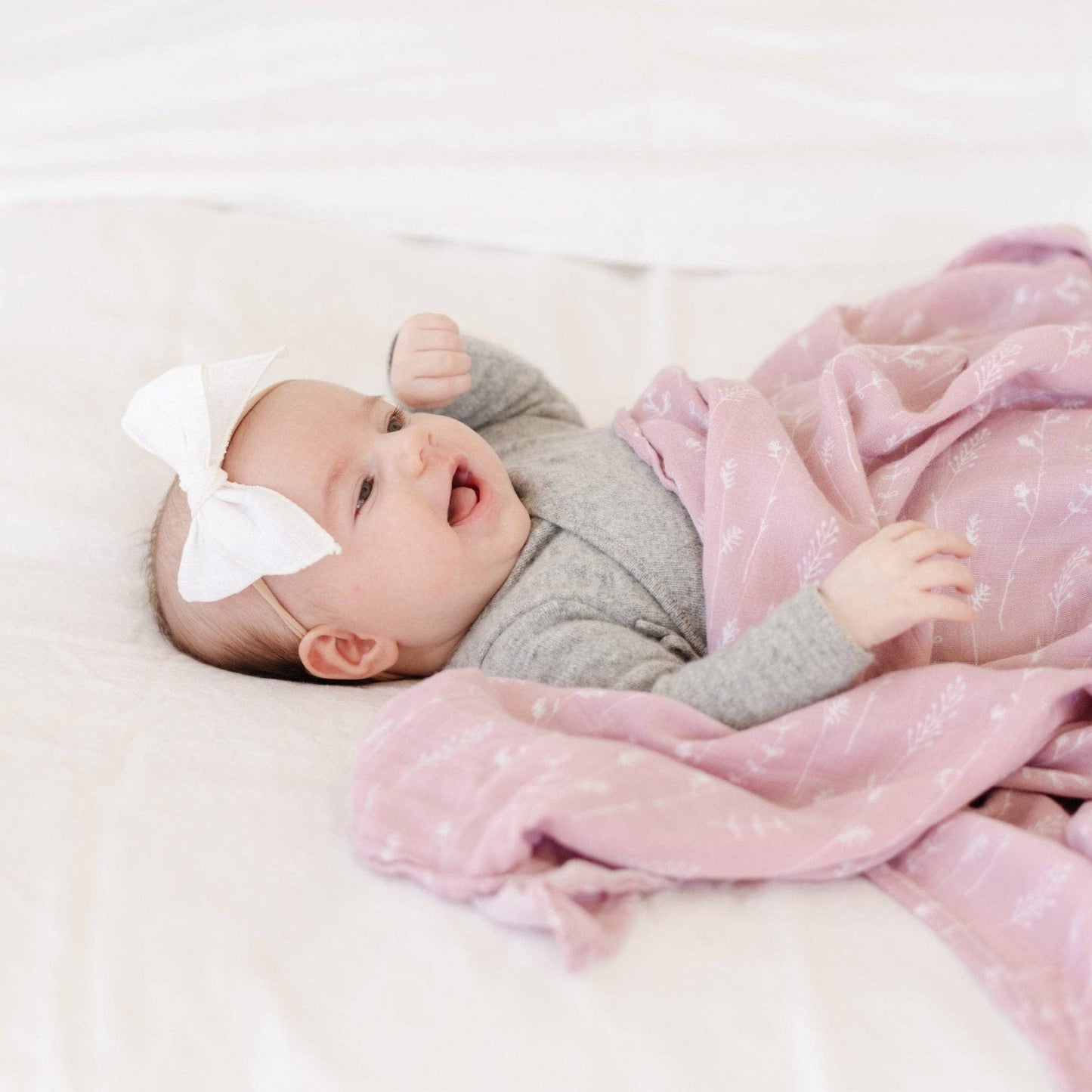 Bamboo Muslin Swaddle: Wildflower - Saranoni