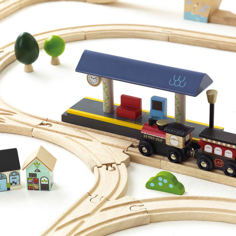 London Wooden Train Set