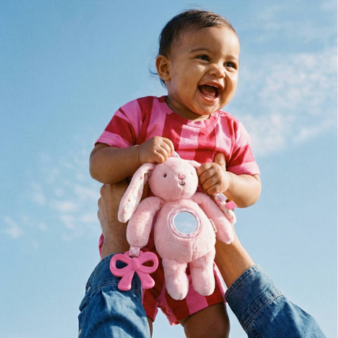 Bitzy Traveler™ - Pink Bunny