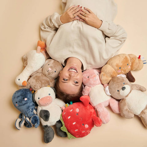 Sweetie Snuggles™ Plush: Bear