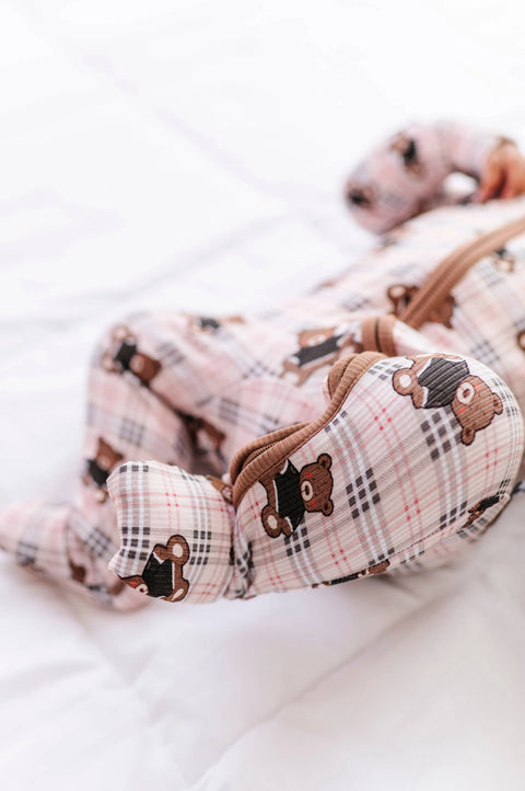 Beary Sweet Ribbed Convertible Footies