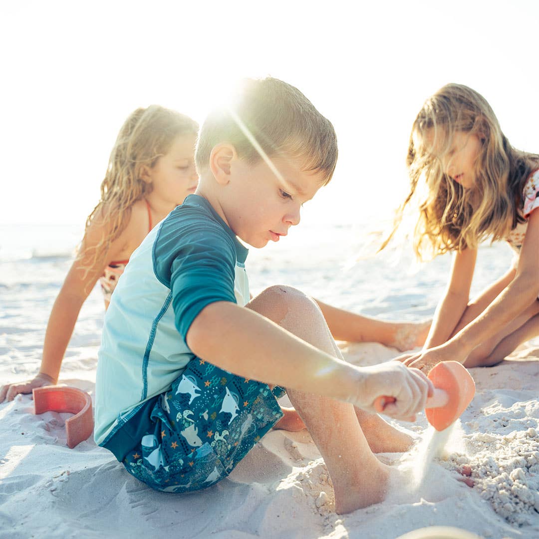 Kids Silicone Beach Bucket & Sand Toys - Emerson and Friends